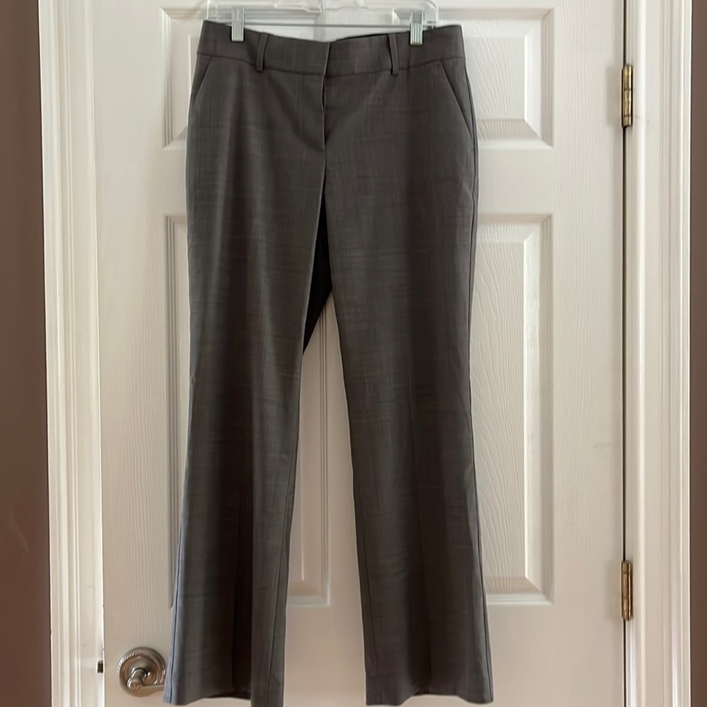 Anne Taylor pants grey heather- size 8P. LIKE NEW!